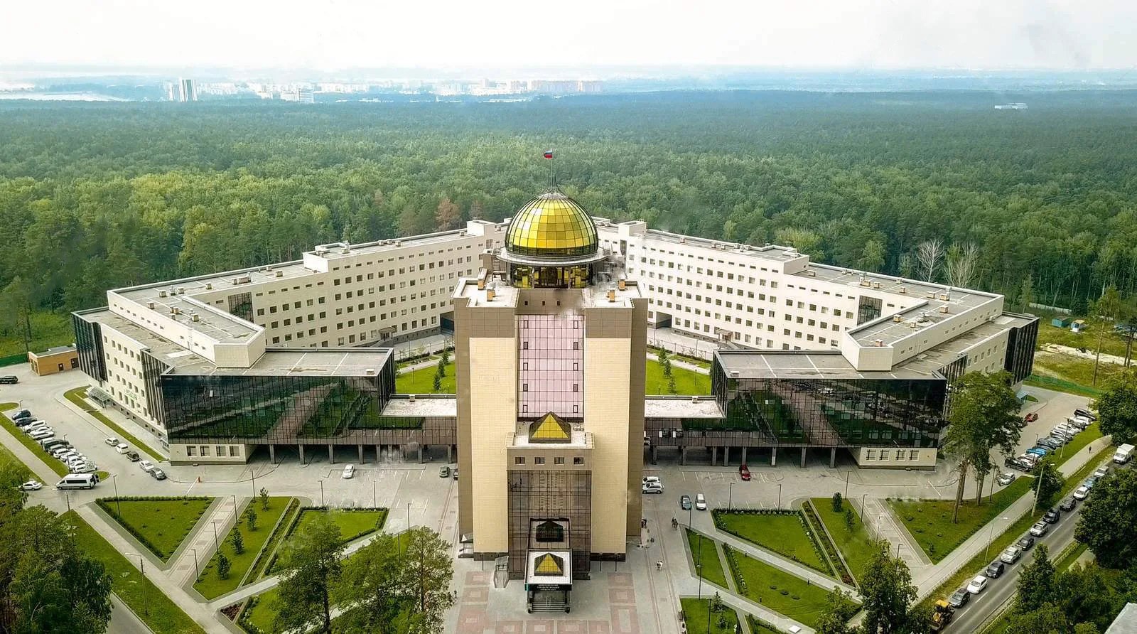 Доброго дня! Жаркая пора и на улице, и в стенах университета. Расскажите, как ваши летние экзаменаци