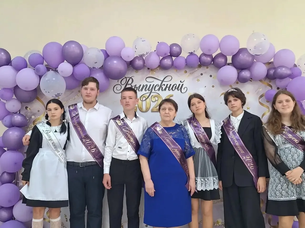 В хуторе Новопокровском прозвенел последний звонок🔔  В хуторе Новопокровском состоялось торжественно