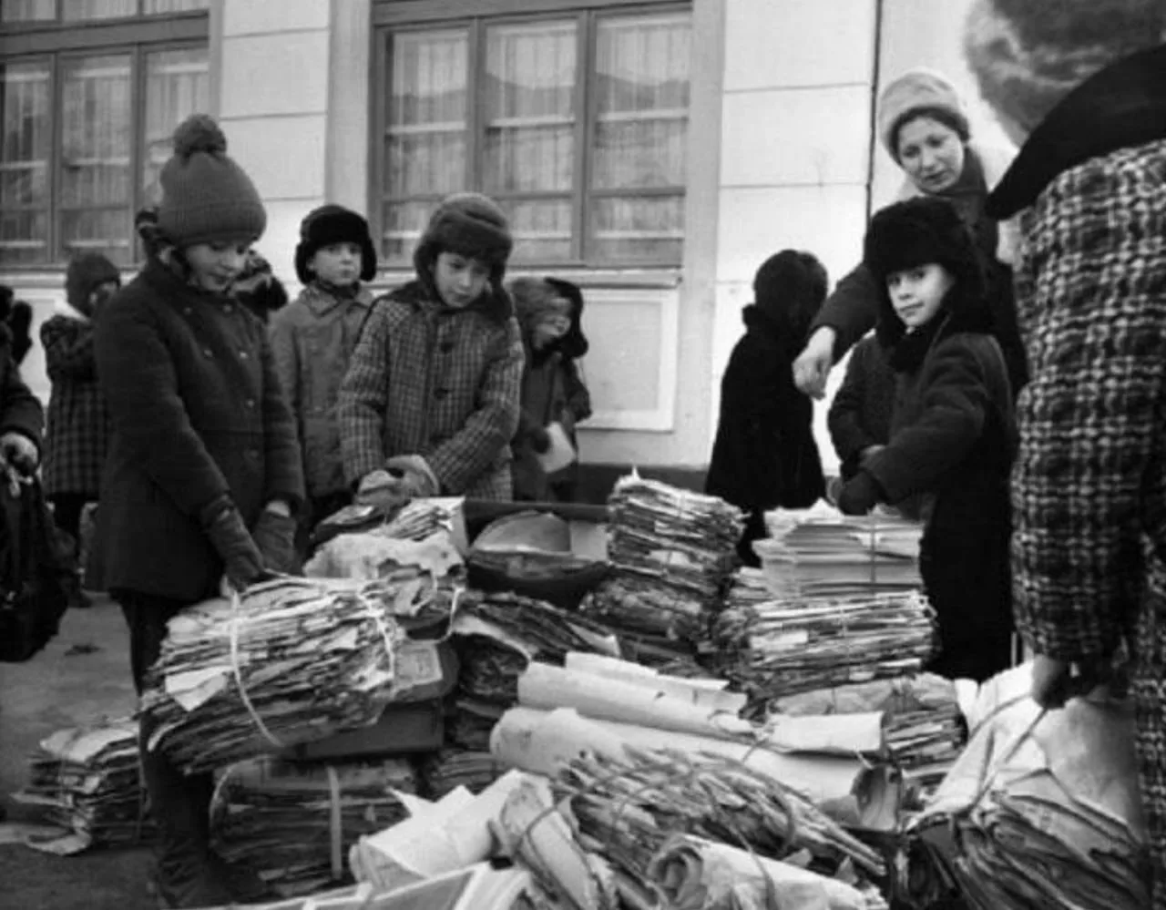 Тpyдовые подвиги coветских детей