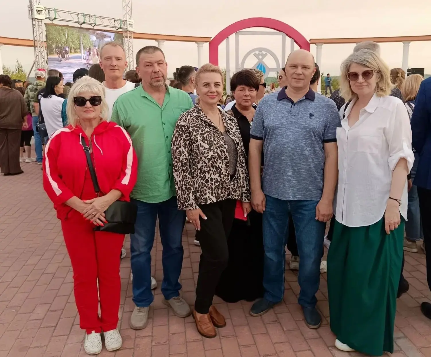 Коллектив учебного центра побывал на встрече надымчан с губернатором Ямала Дмитрием Арт...