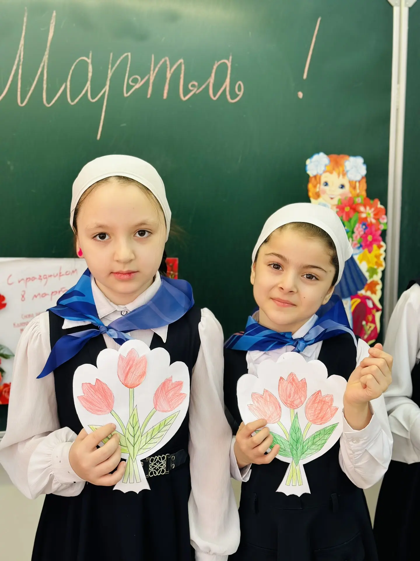 Дата 8 марта в сознании большинства людей неразрывно связана с праздником весны и женственности -Меж