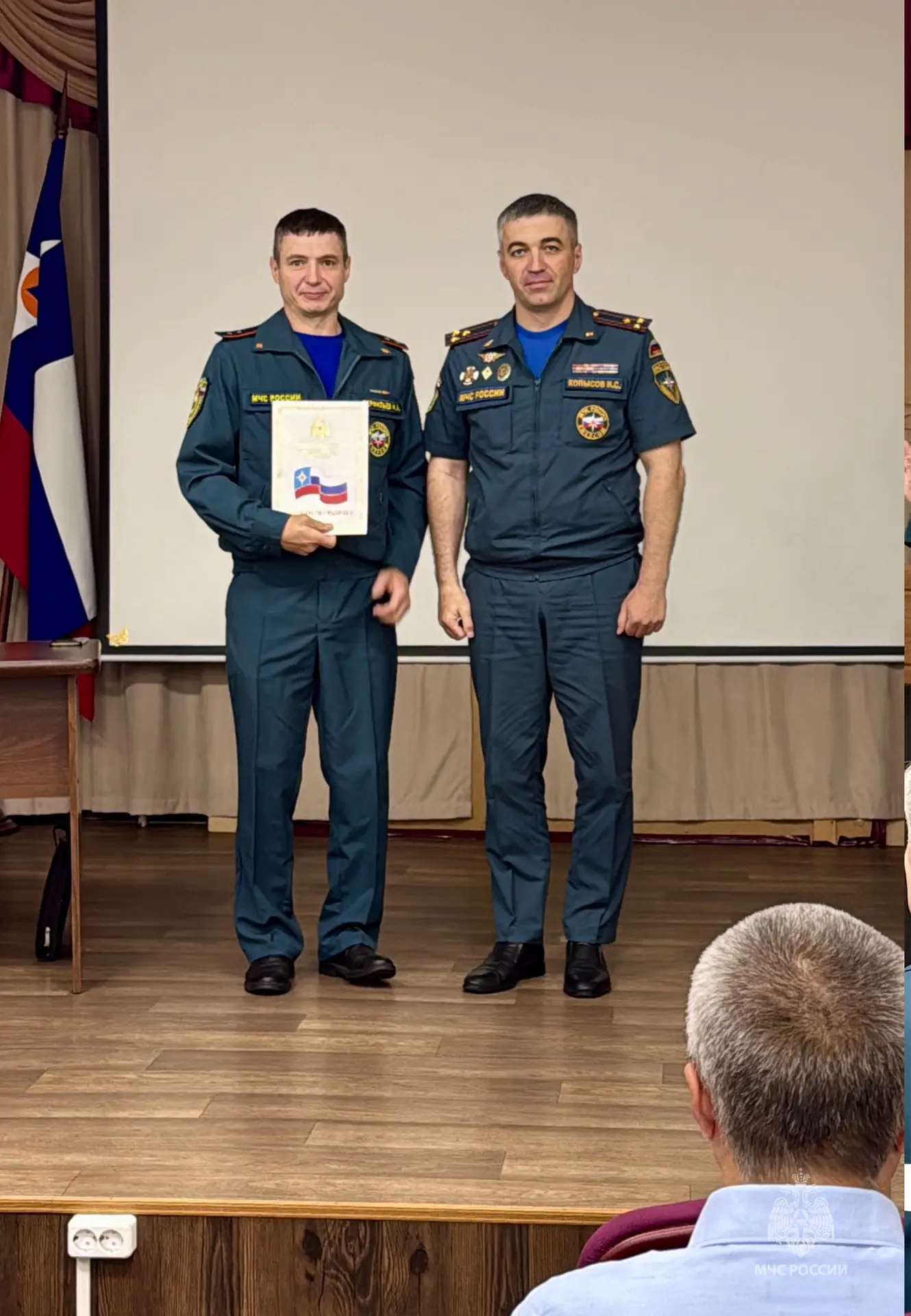 Торжественная пятница - уже правило для сотрудников #МЧСЕАО

За отвагу и самоотверженность, проявлен