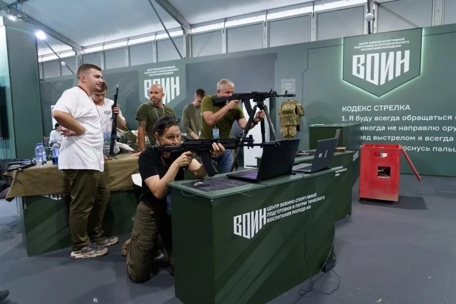 🛡️ ВЭФ удивил: на «Улице Дальнего Востока» развернули настоящий военный городок