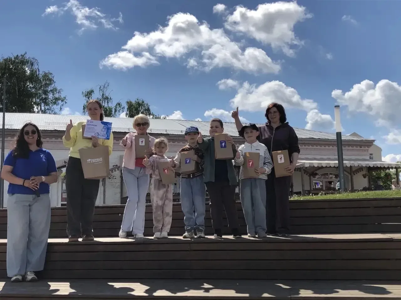 Сегодня на главной площади города состоялось торжественное награждение нашей команды «Д...
