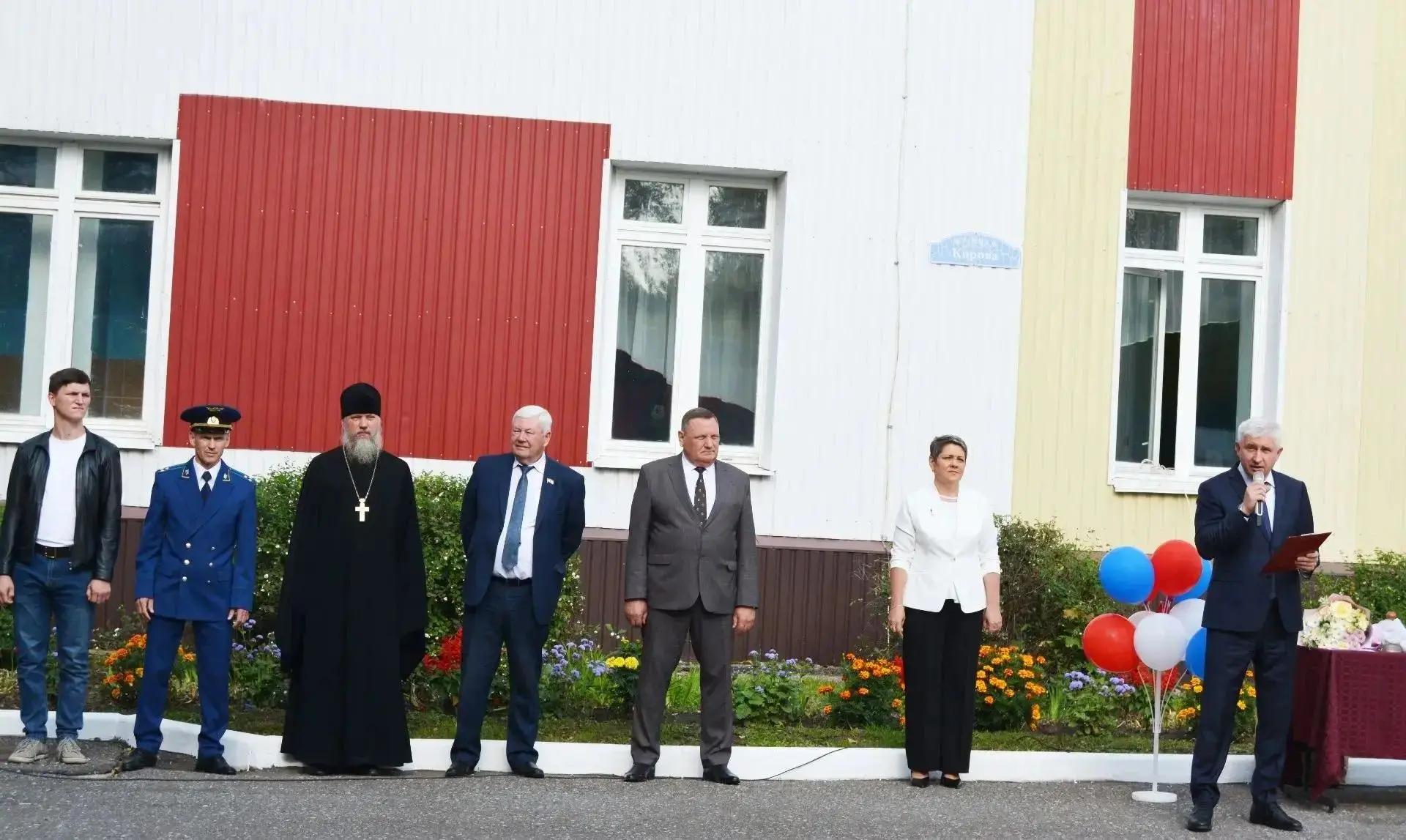 Министр юстиции Республики Мордовия принял участие в праздничных линейках в Старошайгов...