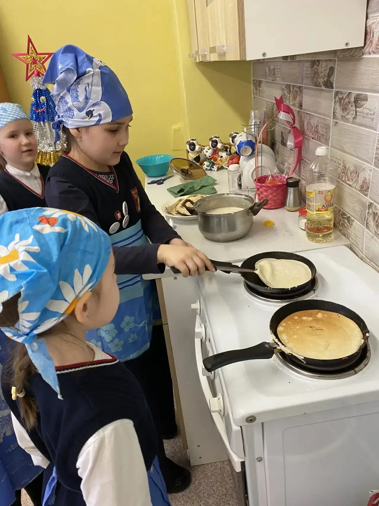 🌞 Всем доброго субботнего утра!   Несмотря на то, что Масленица уже прошла, наши ребята не останавли