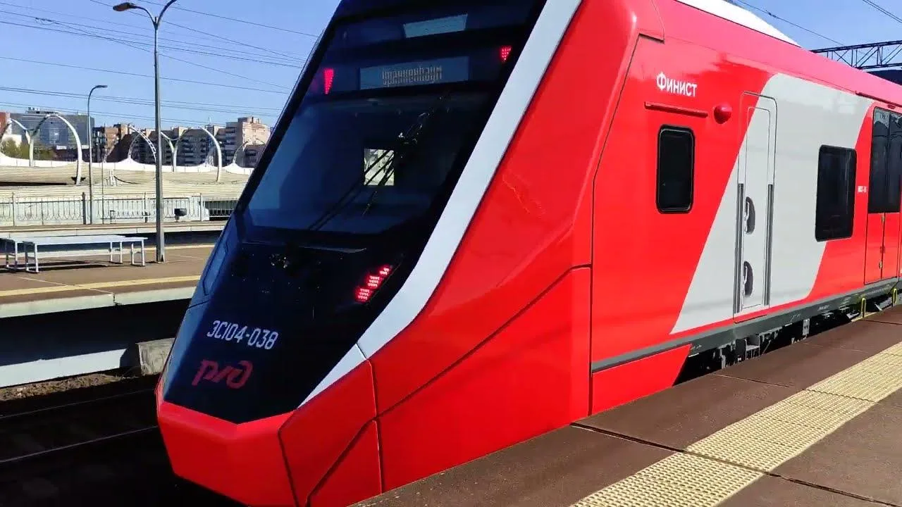 С 9 октября между Самарой и Уфой начнёт ездить новый скоростной поезд «Финист». Он прид...