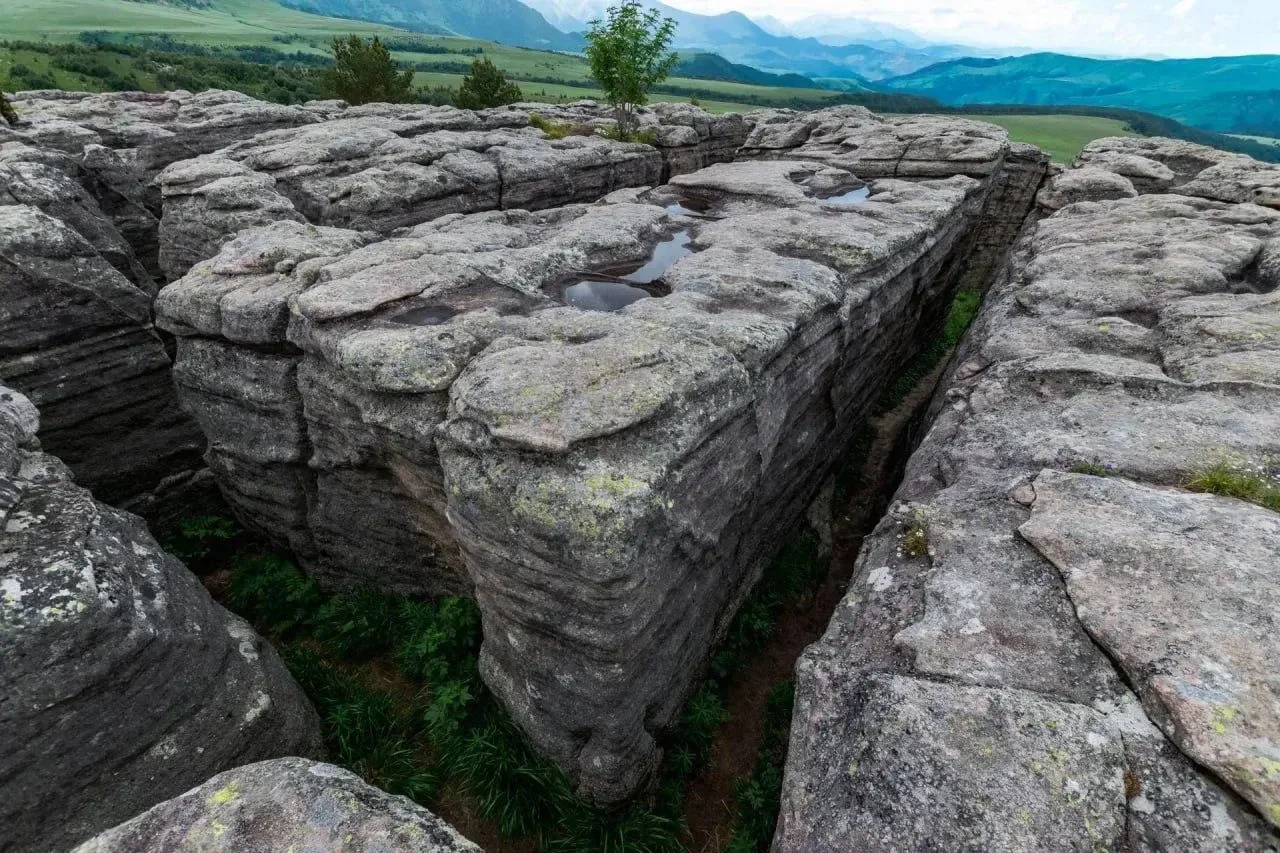 🏜 Худесский лабиринт, Малокарачаевский район