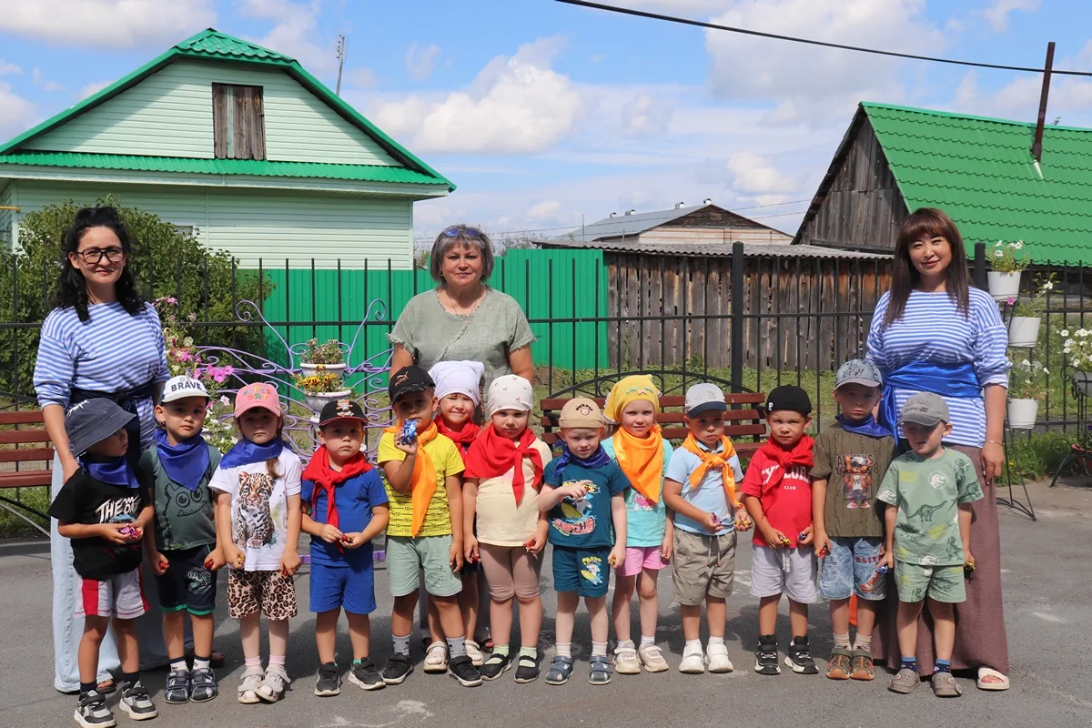 Сегодня в нашей библиотеке было шумно, весело и очень познавательно! В гости к нам приш...