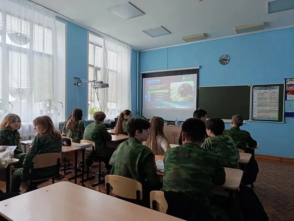 Космический баттл в 5-8 классах! В нашей школе прошёл интеллектуальный квиз, посвящённый Дню космона