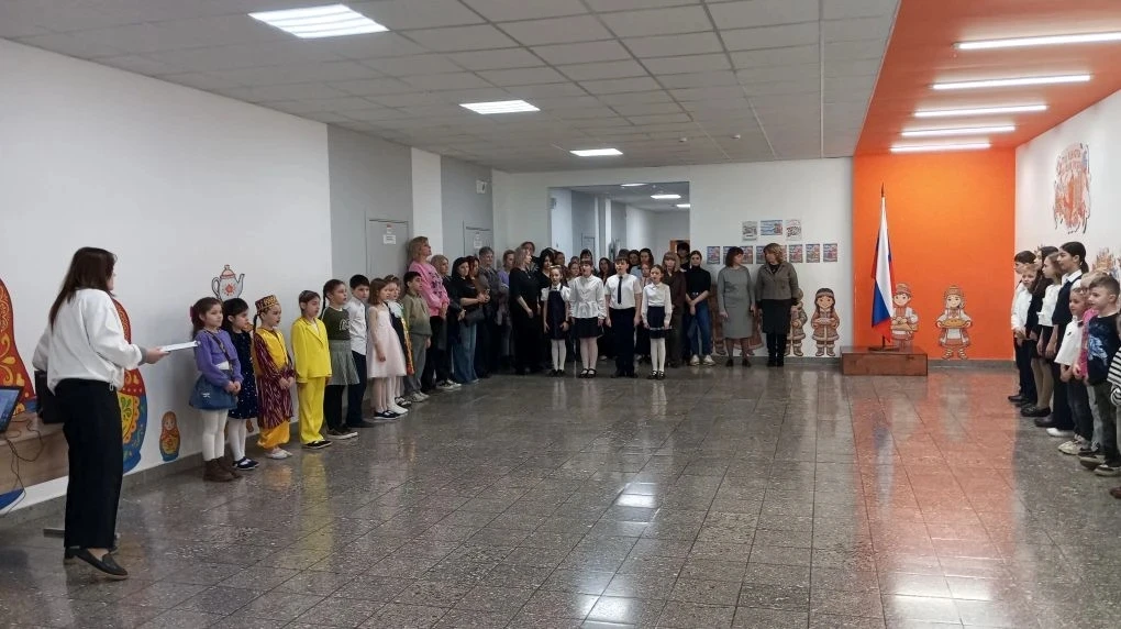🎉 Каникулы по полной программе!  🫶 Первый день весенних каникул встретил наших школьников в пришколь