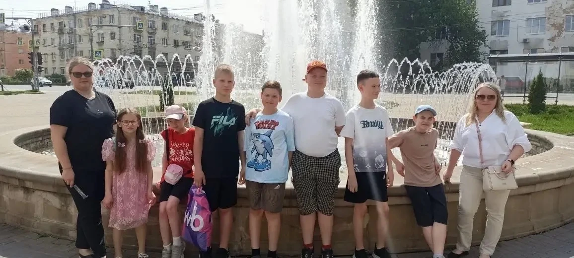 Выпускной прошел почти 2 месяца назад, а фотографии до сих пор пересматриваем? Да, это про нас! 😄

