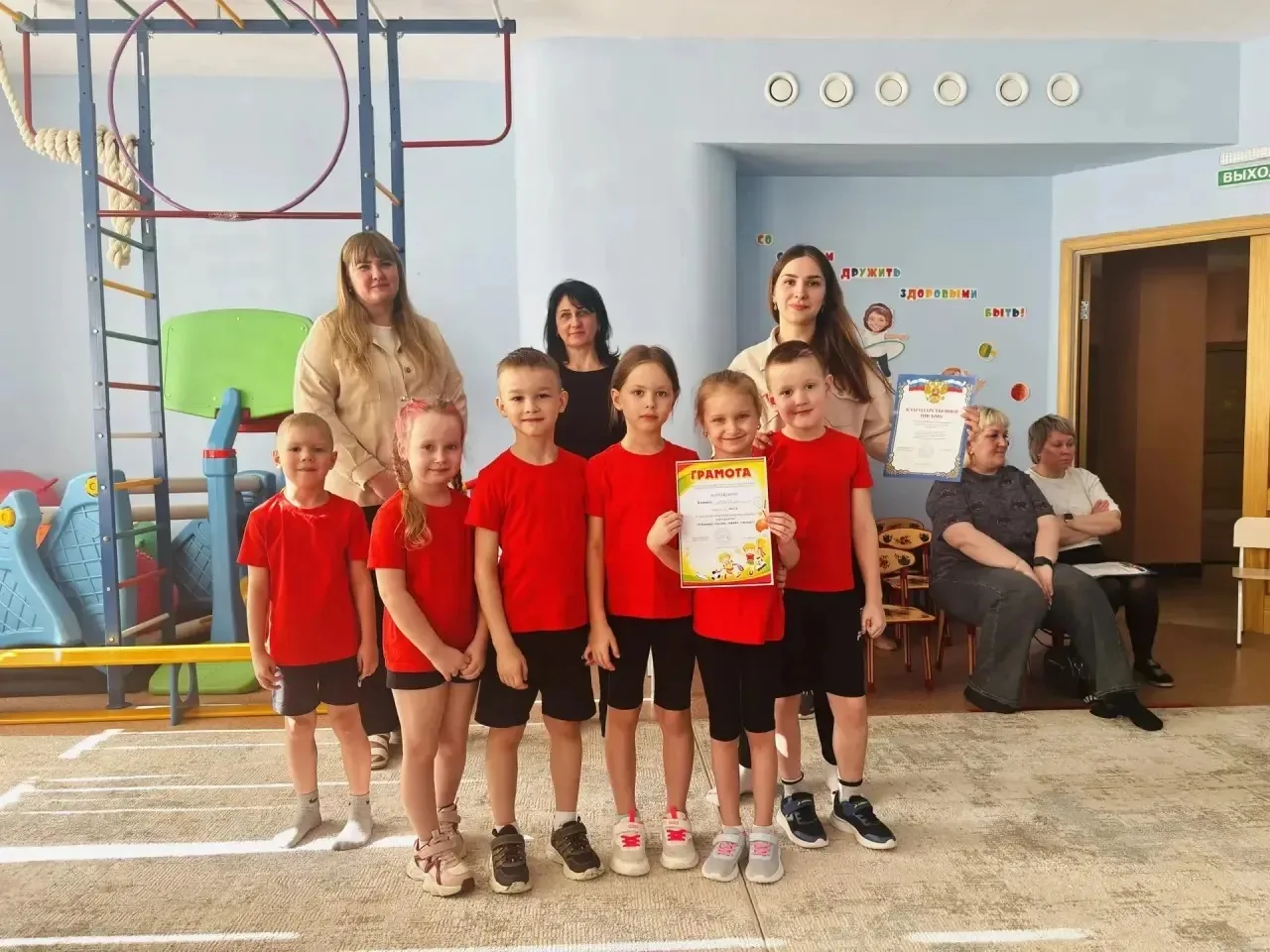 Городское спортивно-развлекательное мероприятие «Сильные, смелые, ловкие, умелые!»