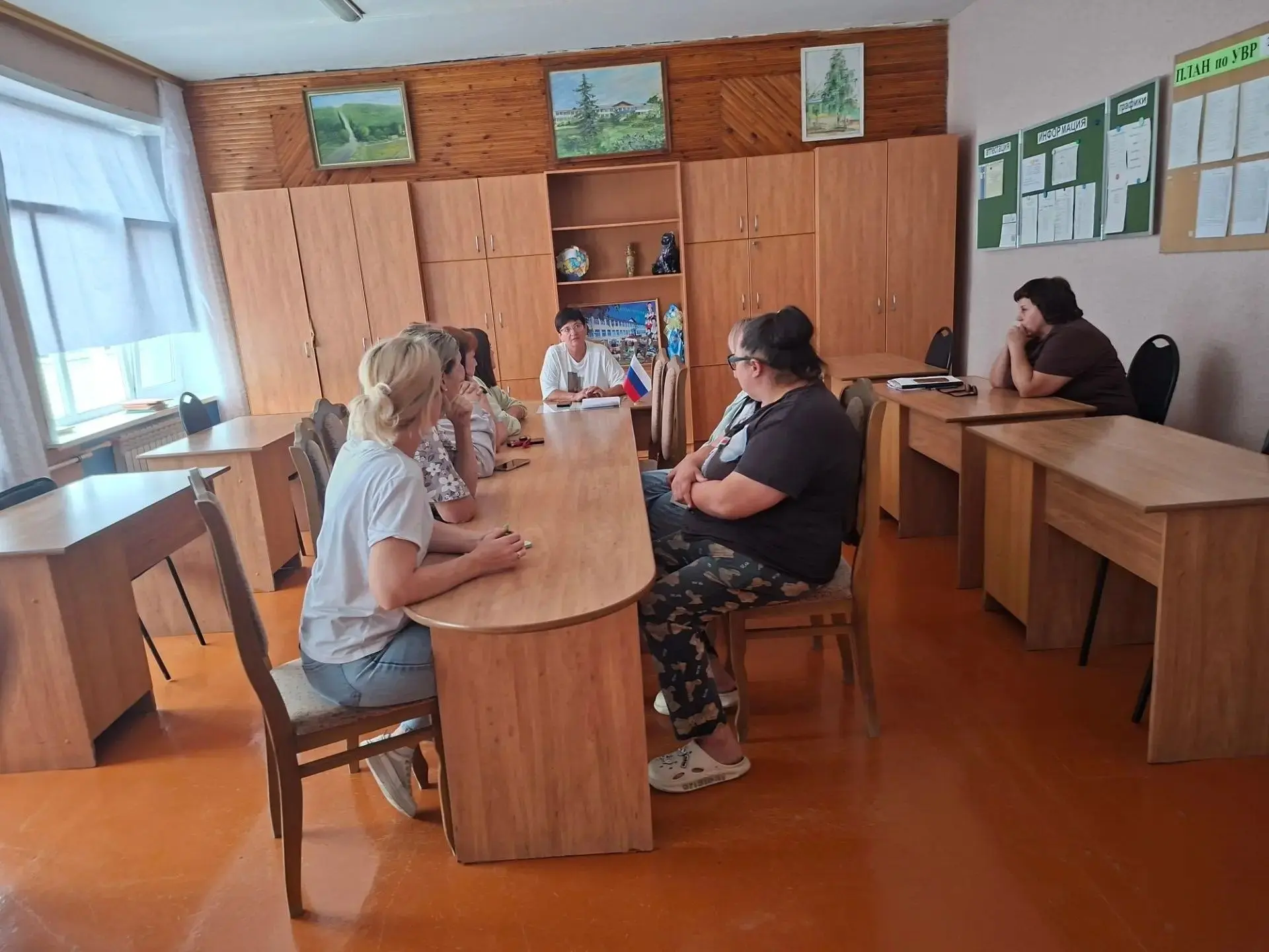 Первое в этом учебном году заседание общешкольного родительского комитета!
