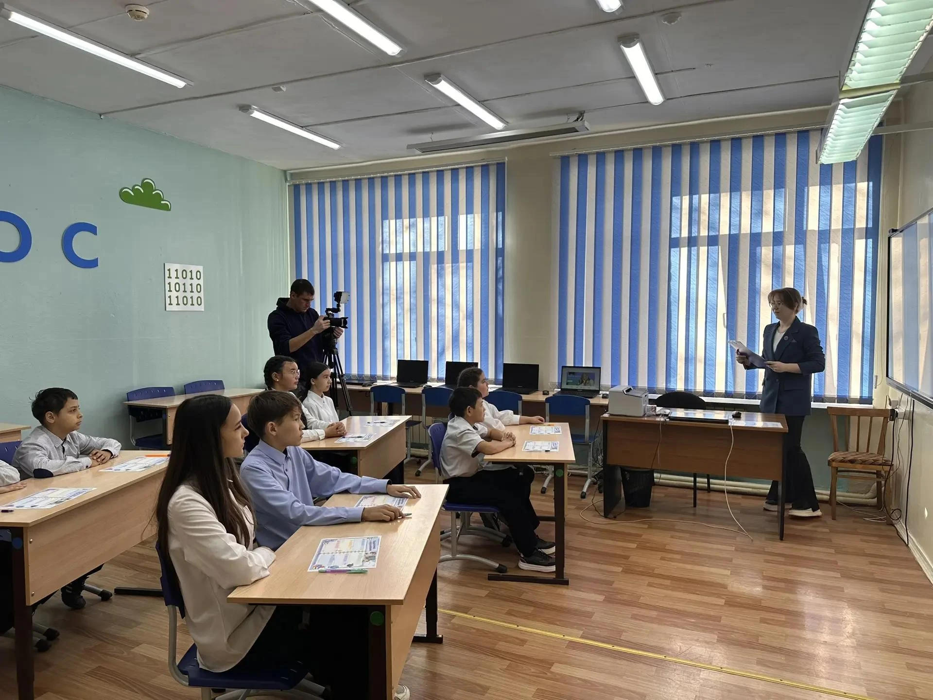 Журналисты ГТРК "Амур" снова заглянули в Первомайскую школу🎥                          ...