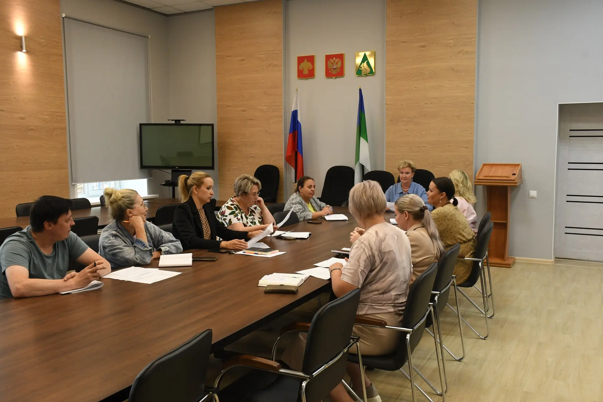 В ходе заседания организационного комитета были рассмотрены планы проведения мероприятий ко Дню райо
