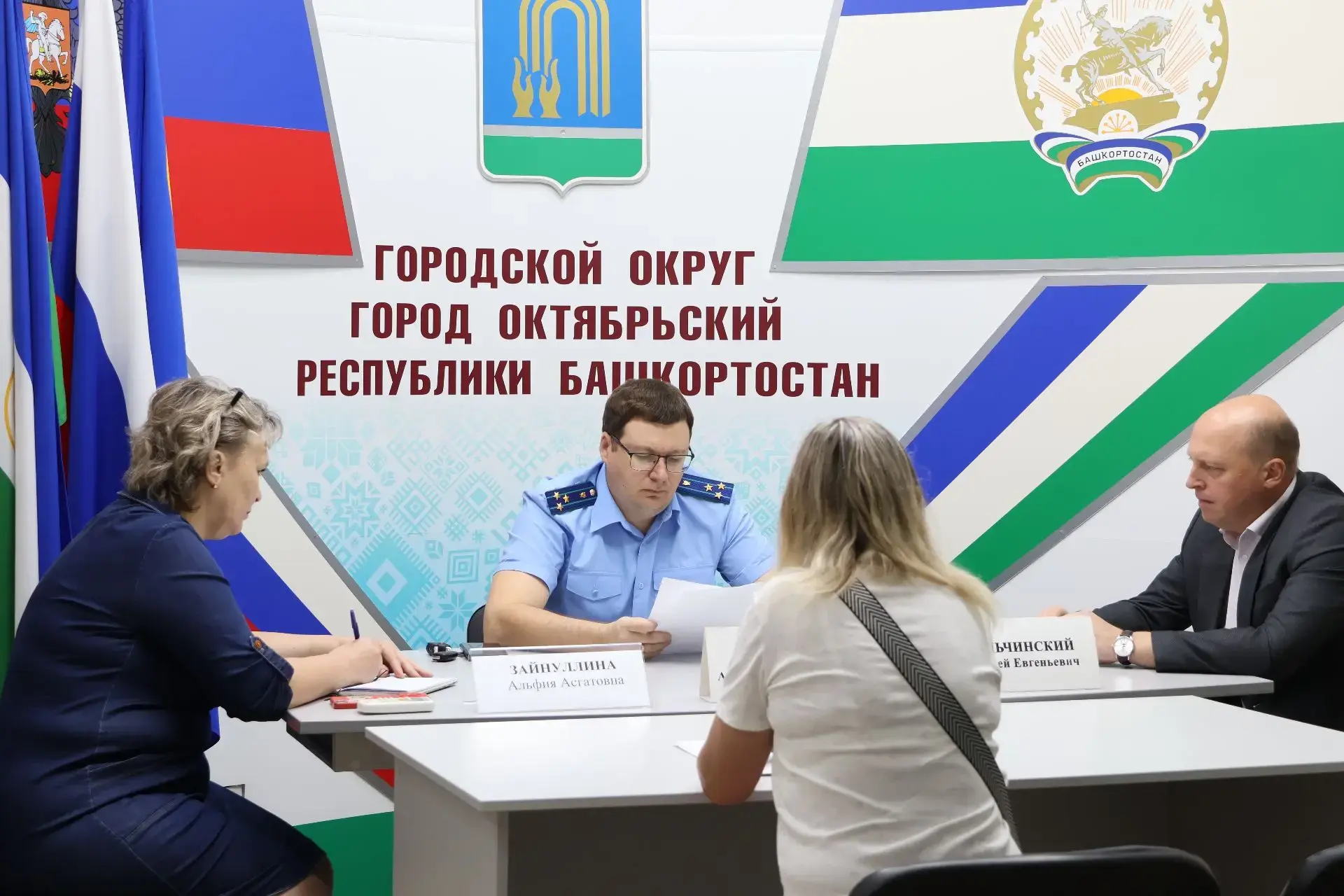 Дважды в месяц совместно с прокуратурой города и военным комиссариатом проводим прием д...