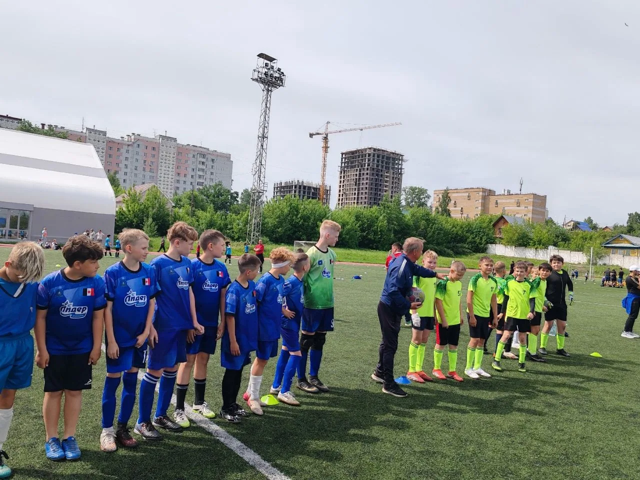 «КОЖАНЫЙ МЯЧ»: СЕРЕБРО НА РЕГИОНАЛЬНОМ ЭТАПЕ! ⚽🏆
Сегодня в Ижевске на стадионе «Локомотив» состоялс