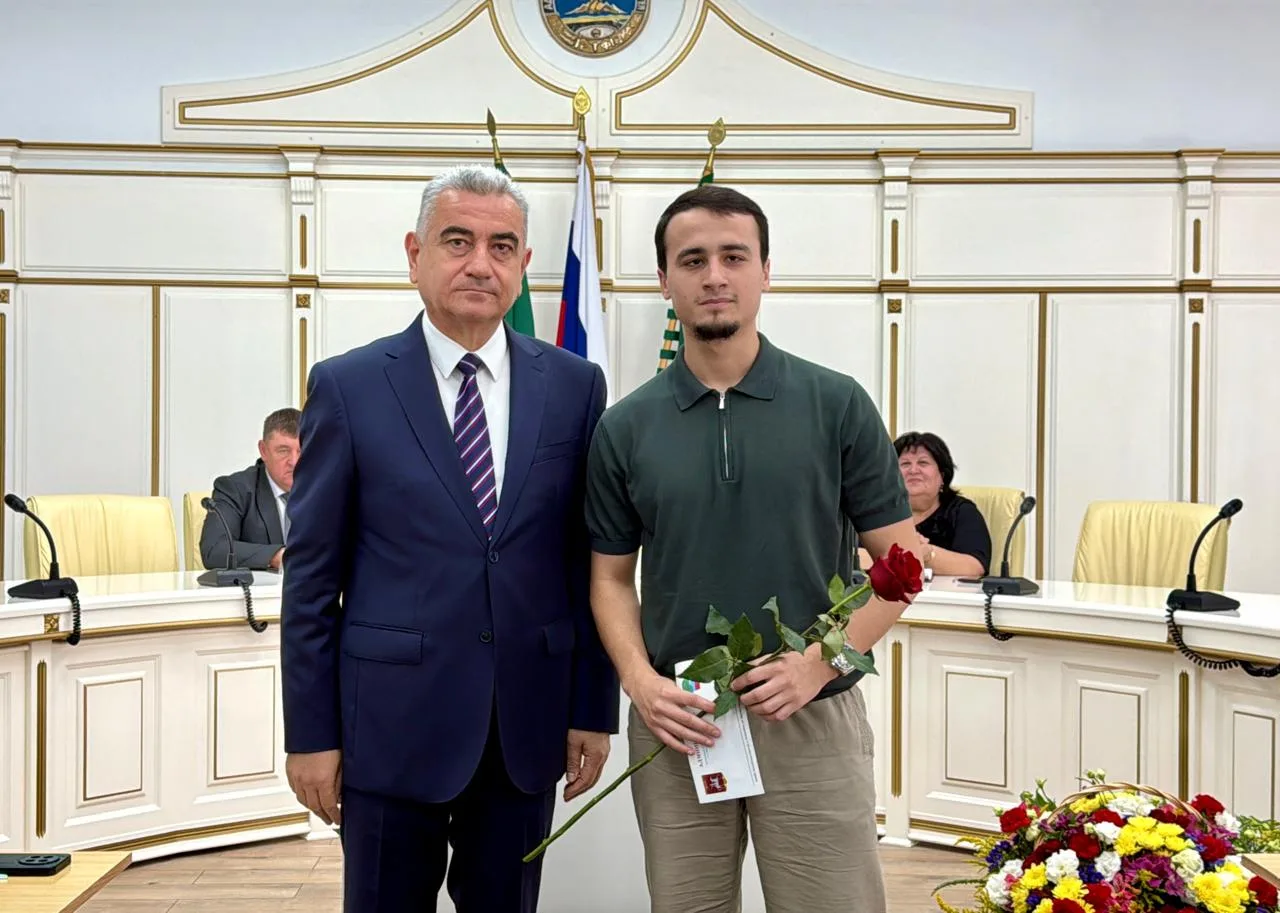 Сегодня в районном центре прошла церемония вручения стипендии имени Тембота Керашева. Э...
