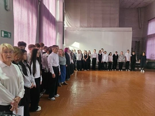 🕯Сегодня в нашей школе прошла традиционная линейка, посвящённая Международному дню пам...