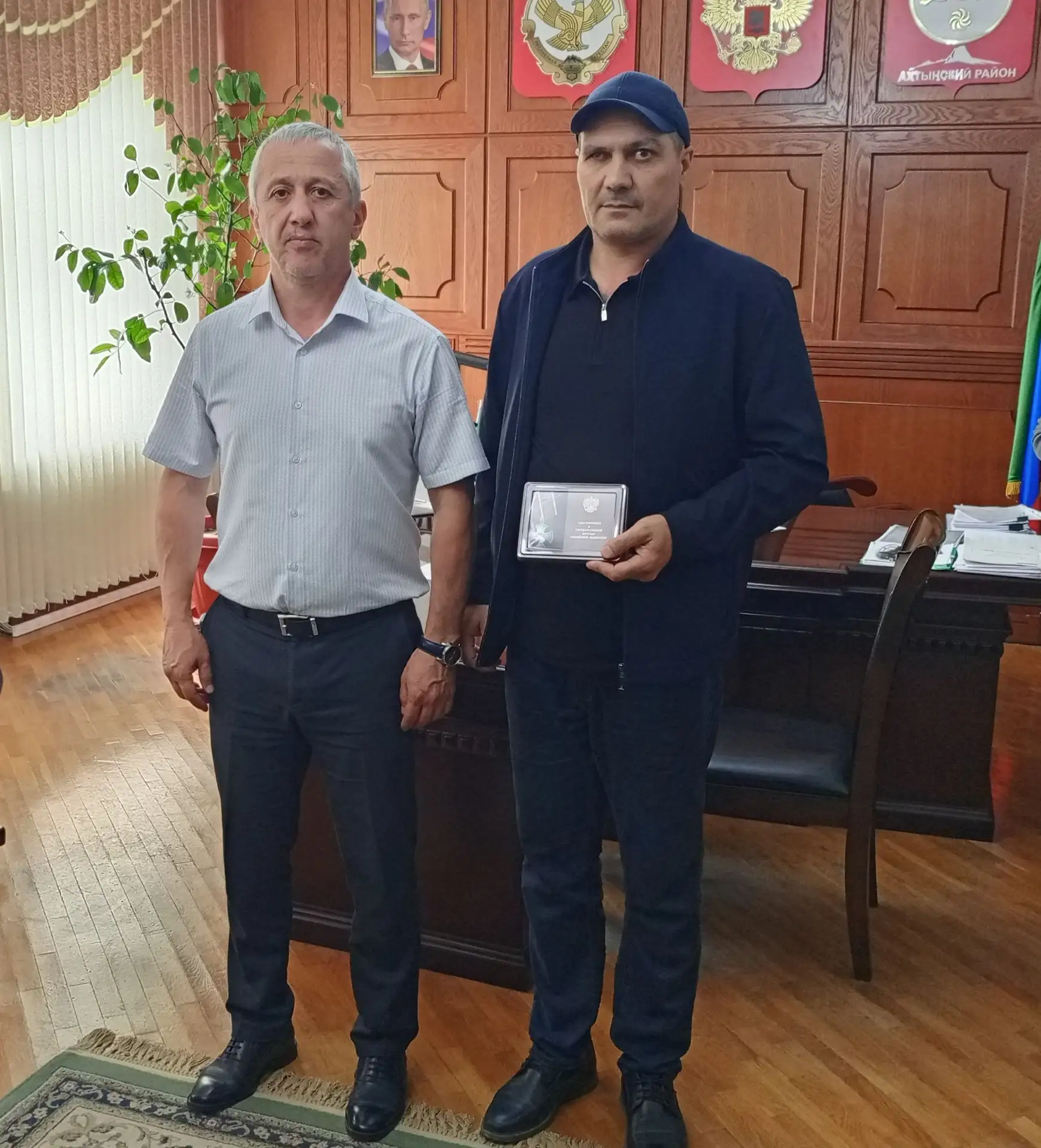 Глава Ахтынского района Палчаев Абдул-Керим Нажмудинович посмертно вручил ордена Мужест...