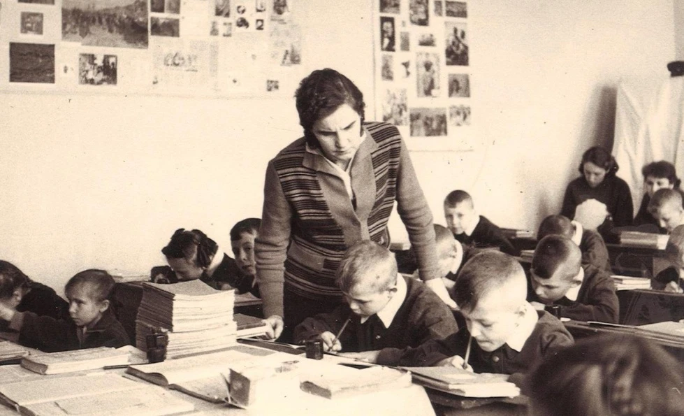 📸 «История в лицах»: школьные годы — в архивных кадрах