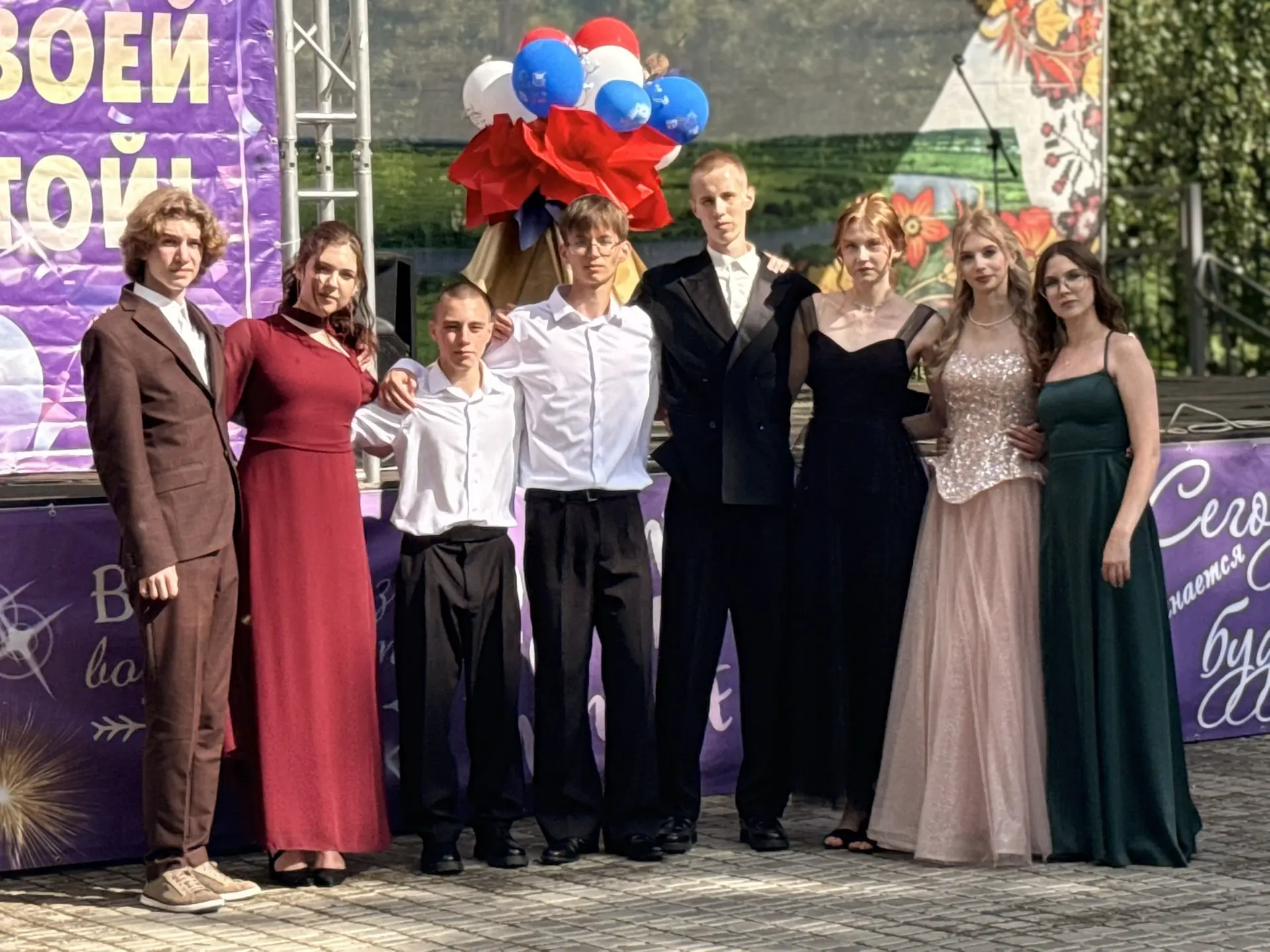 ВОЛШЕБСТВО ВЫПУСКНОГО БАЛА