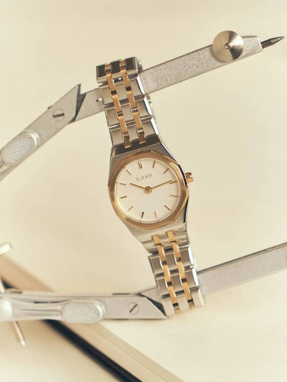 BURKER

Модель VICTORIA
В сочетании серебра с золотом

❤️ 13.900₽ ❤️
 
доставка из Европы включена
ц