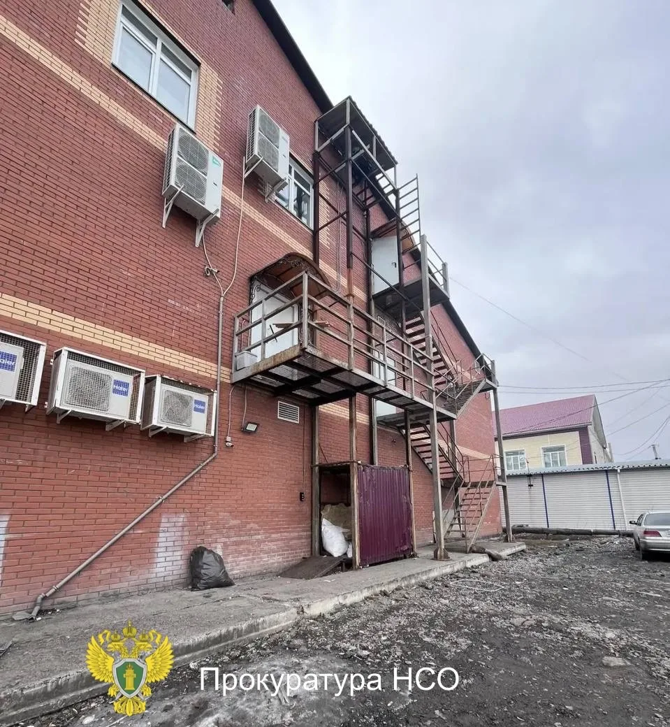 📍Прокуратура организовала проверку по факту падения подъемного механизма в Татарске  Татарской межра