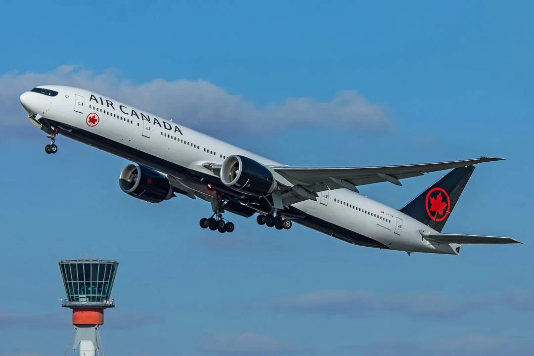Обманул Систему? Пилот Air Canada почти 17 лет летал без лицензии

Бывший пилот канадской авиакомпан