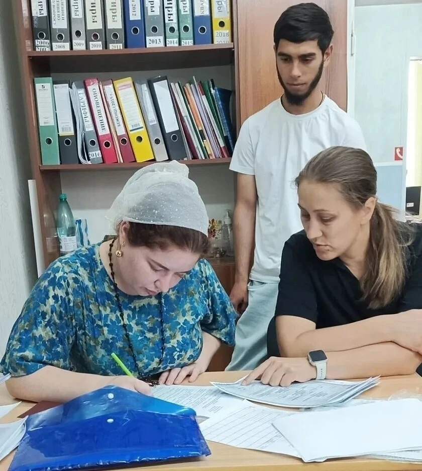 С 8 июня по 19 июня. сектором благоустройства и социального развития Администрации Зимовниковского с