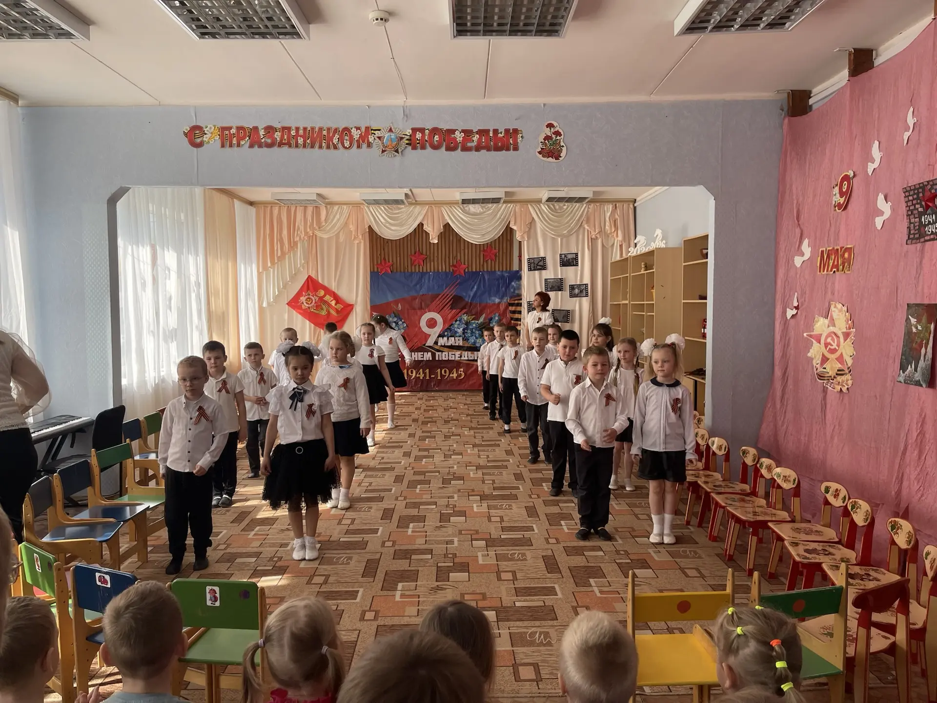 В рамках реализации проекта "Предшкола: стандарт детского сада" на тематической неделе "День Победы!