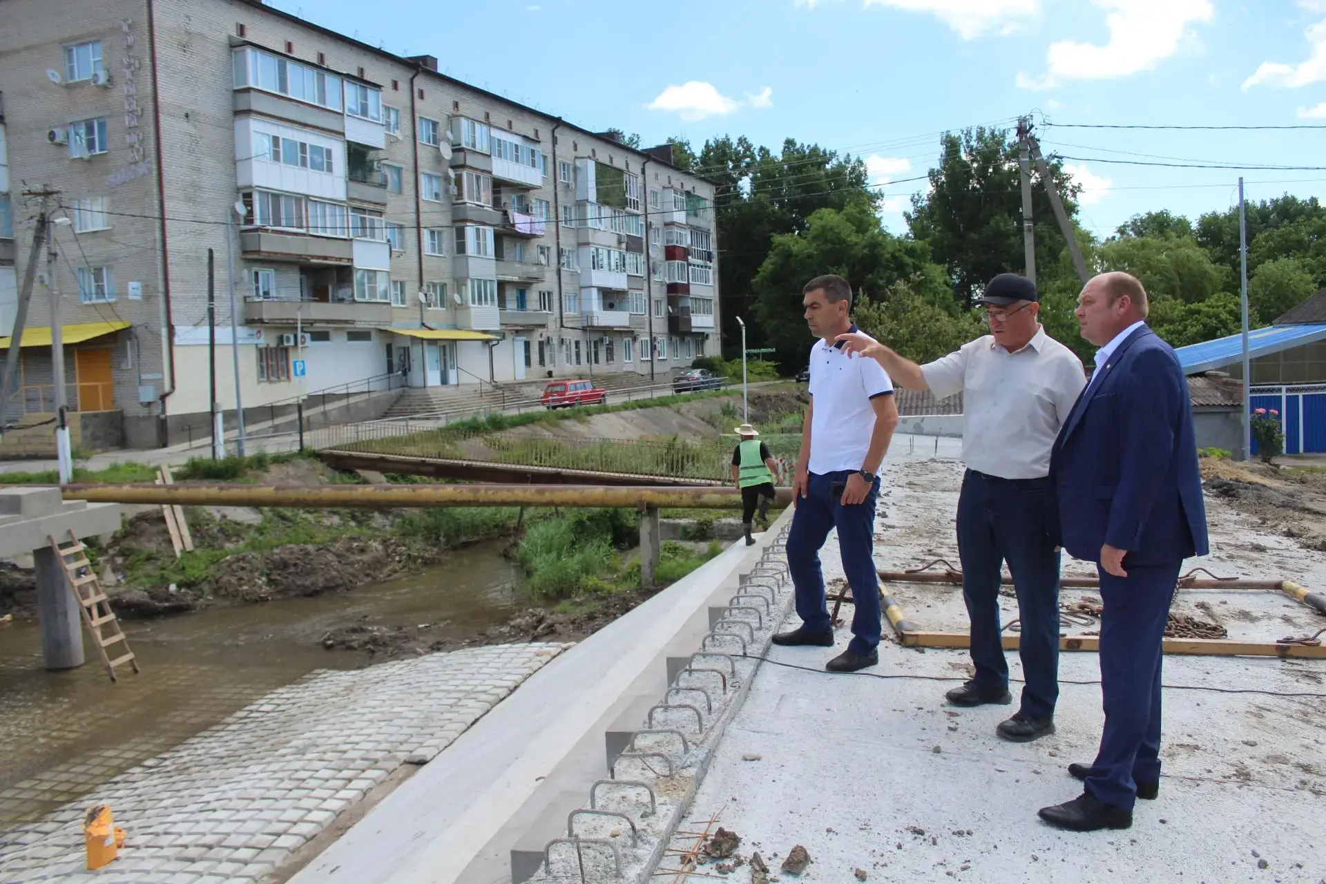 Капитальный ремонт моста на улице Войтика в селе Александровском на личном контроле держит глава Але