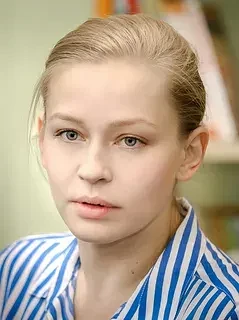 Псков, филфак, ночевки на вокзалах и первый полет на орбиту. Жизнь Юлии Пересильд как хороший фильм: