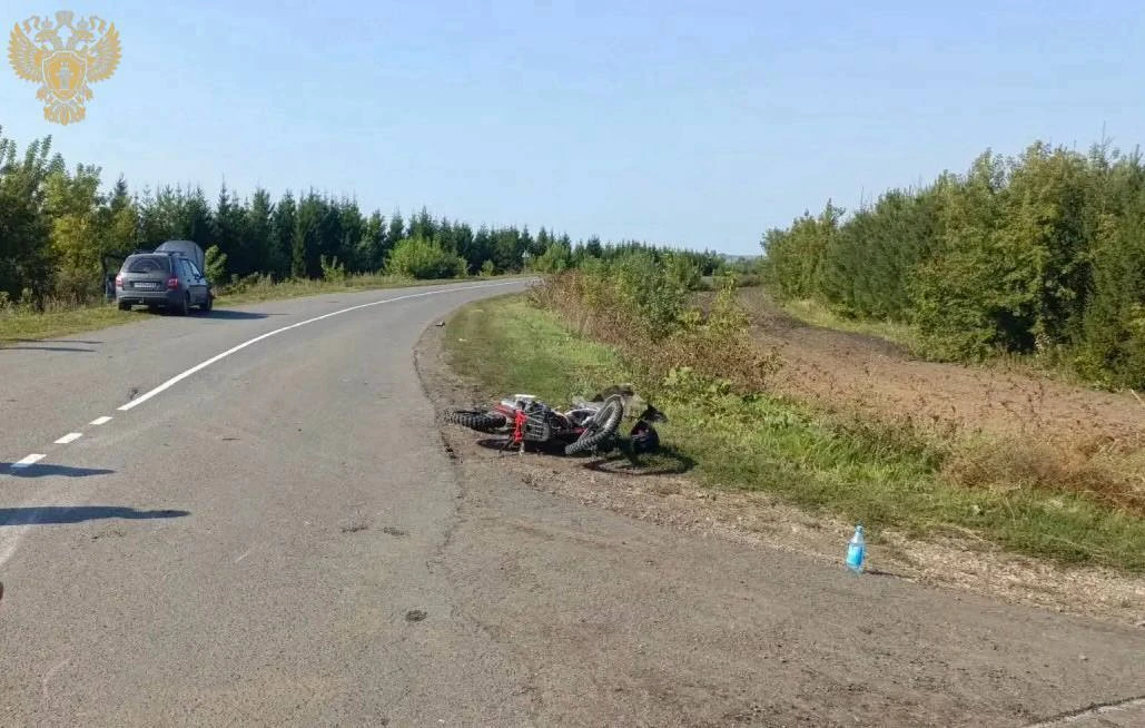 ⚠️🏍 Школьники на эндуро влетели в «Гранту» в Батыревском районе