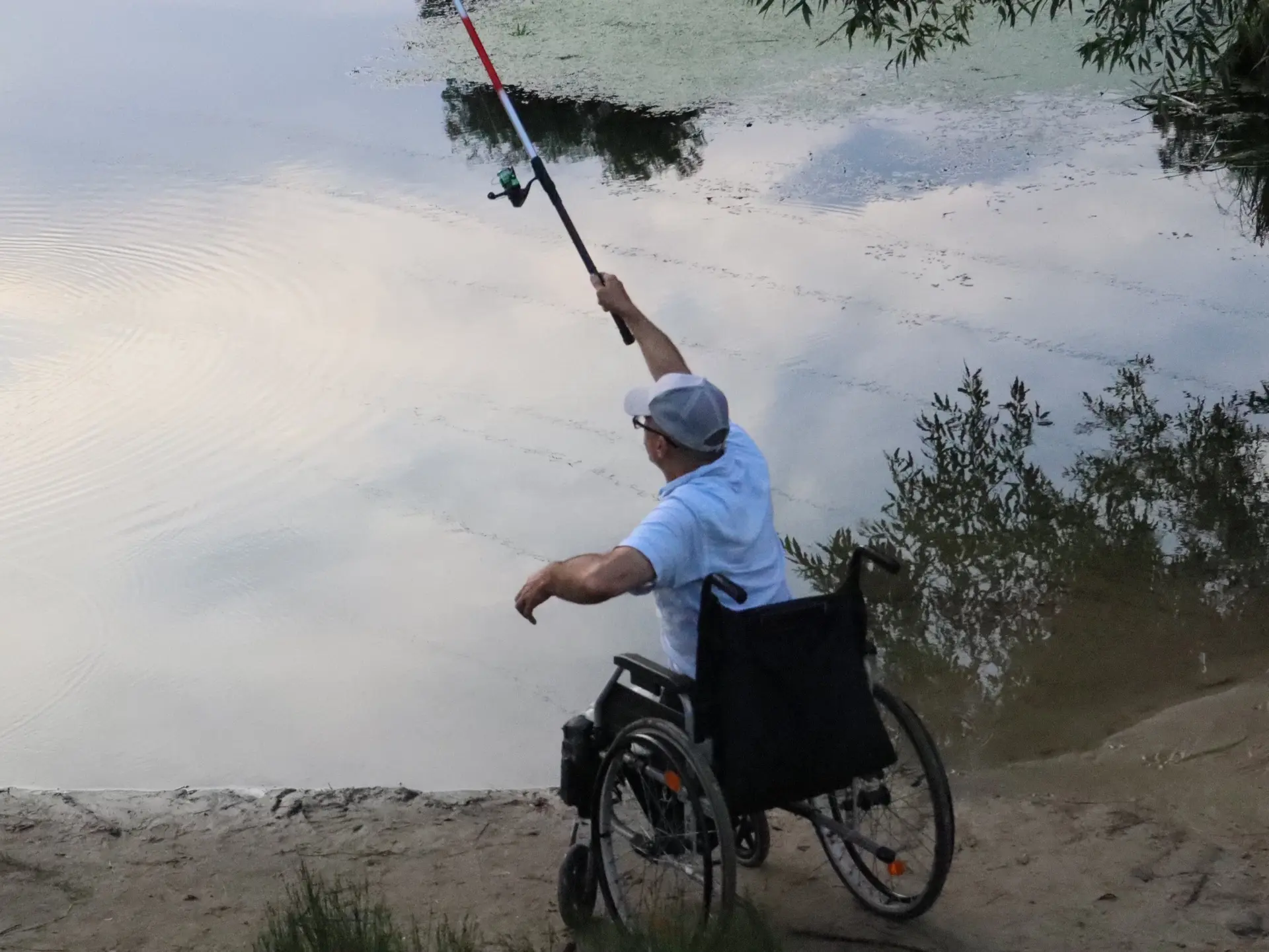 🎣 Сегодня был по-настоящему рыбацкий день!💙