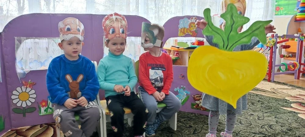 😃В детском саду № 117 города Макеевки Донецкой Народной Республики в рамках Года единства народов Ро