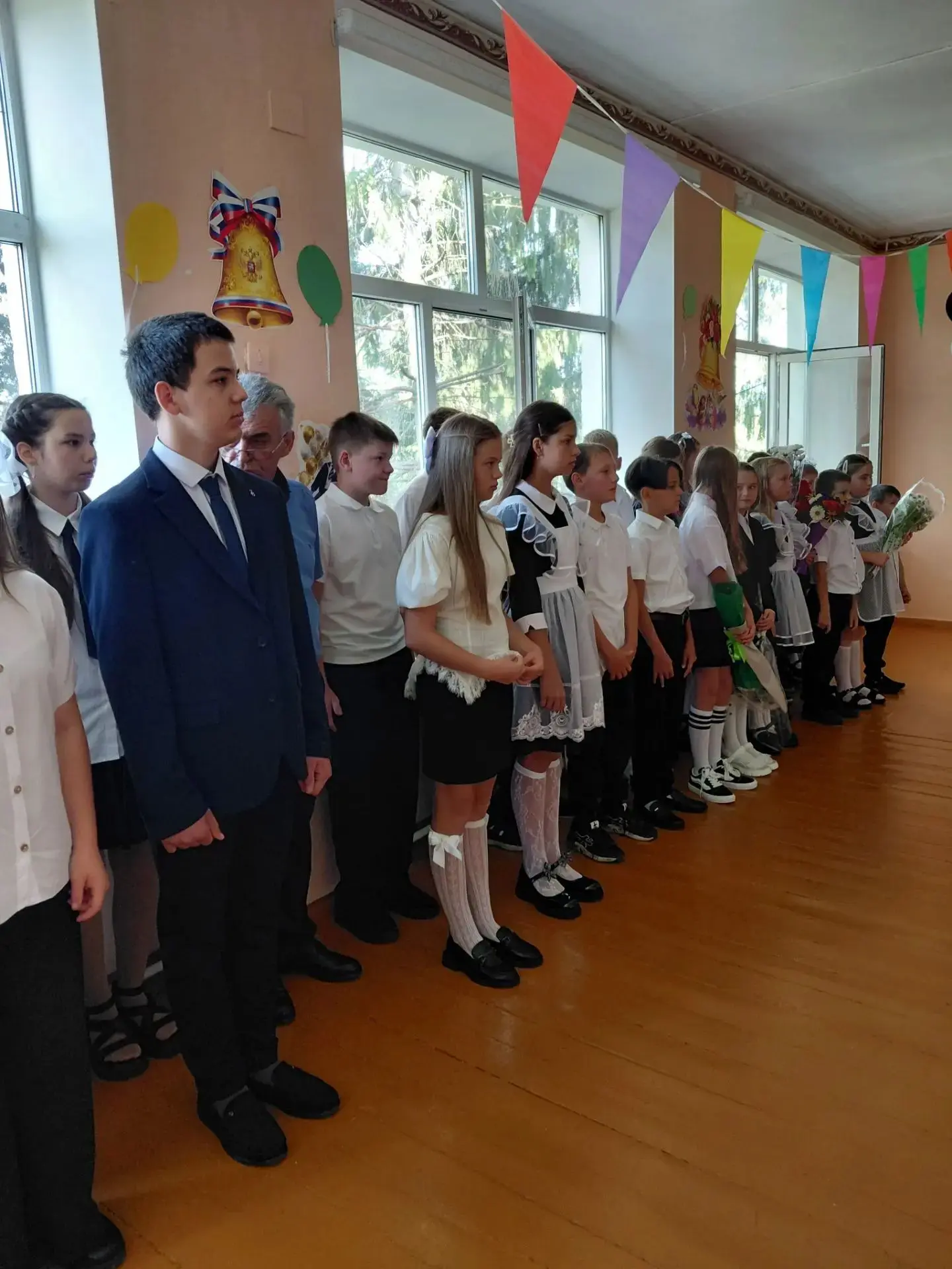 🎓 1 сентября в нашей школе состоялся праздник, с которого начинается новый учебный год!