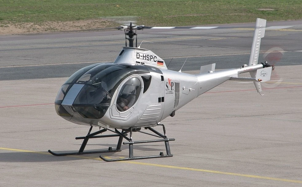 14 июня 1988 года совершил первый полёт вертолёт Schweizer S333. 

Schweizer Model 333 - это лёгкий 