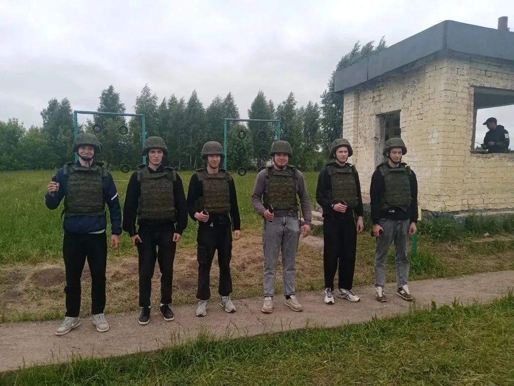 Первые выстрелы из «Калашникова»: как это было

В Республике Татарстан прошли практические занятия п