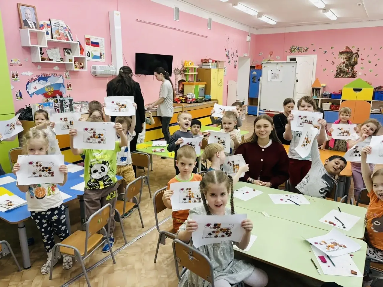 Учащихся педагогического профиля 11 класса снова встречали маленькие воспитанники  МДОУ №3  Наши шко