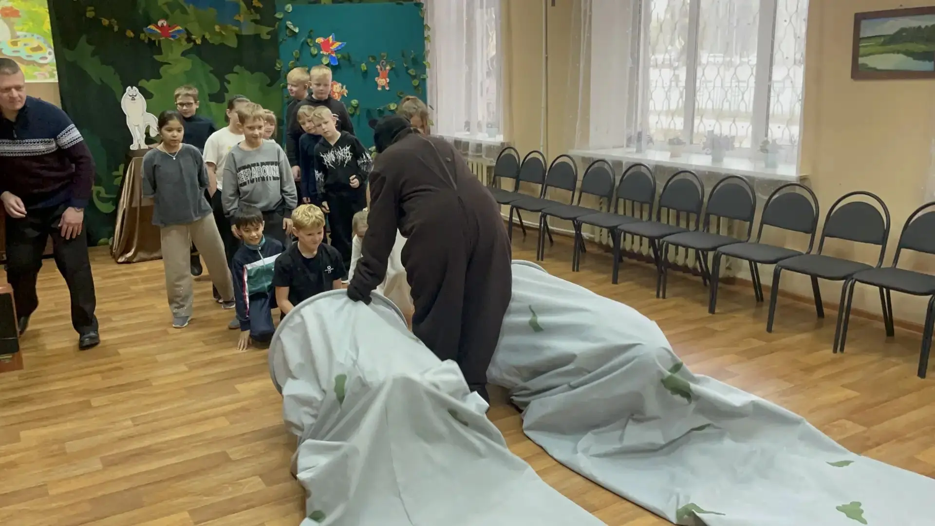 🥳 4в класс весело и активно провели время в Квест-кафе "Оранжевый город"