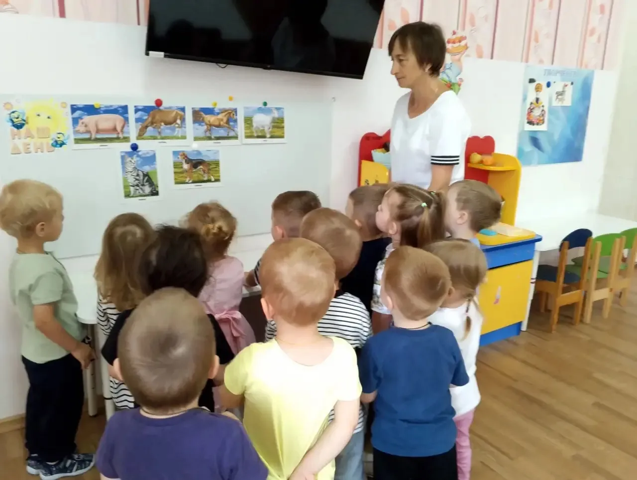 🏠 В гостях у пушистых друзей 🐱 

Сегодня в младшей группе «Гномики» побеседовали о домашних животн