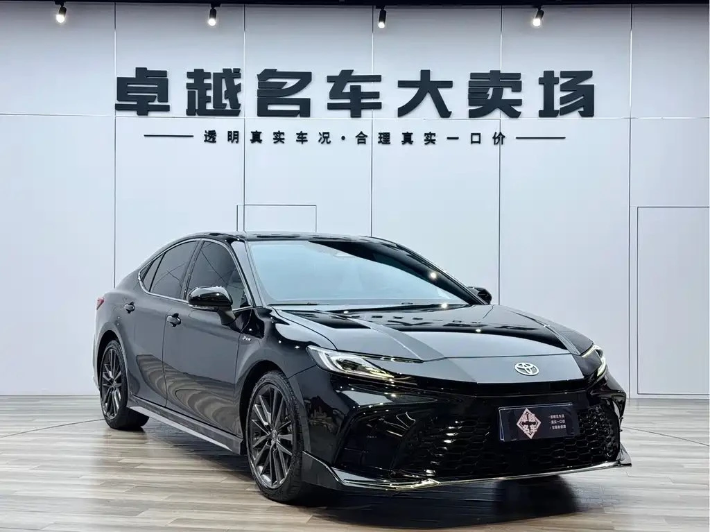 TOYOTA CAMRY