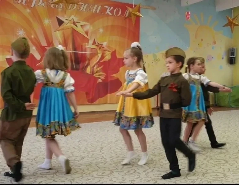 ДОШКОЛЬНИКИ О ПОБЕДЕ   🔥В преддверии Дня Победы в дошкольных отделениях нашей большой школы царила а