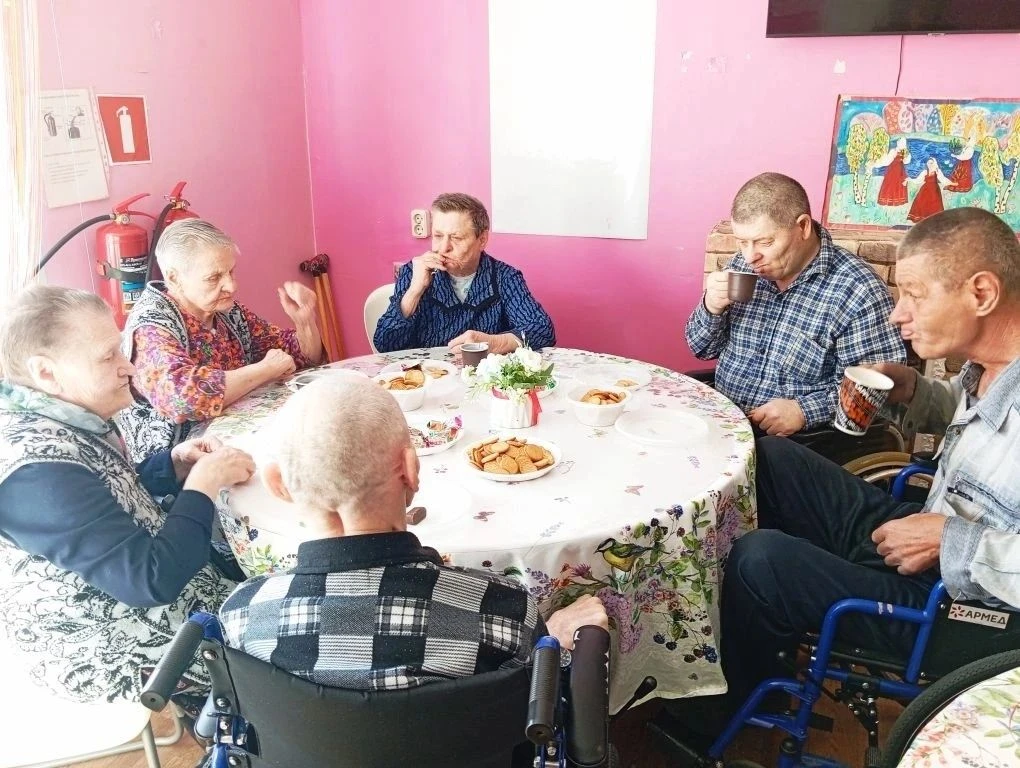 ☀Тёплый визит от общественной организации ⁣ 🏡🤝Ярцевский дом-интернат для престарелых и инвалидов при