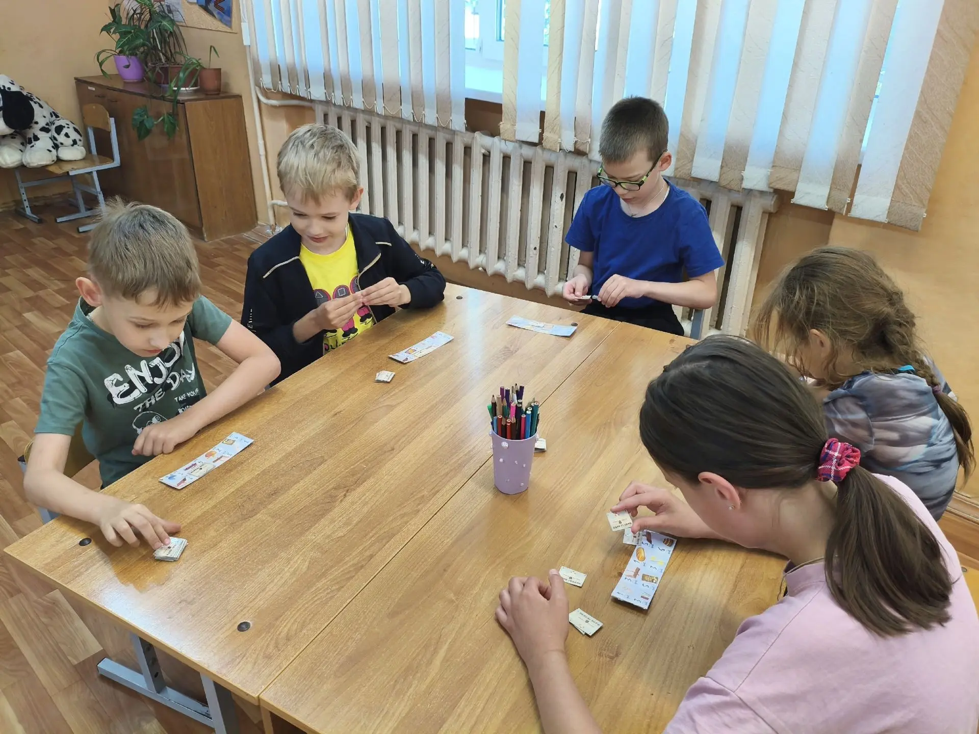 Сегодня в пришкольном лагере "Солнышко" для ребят прошла финансовая игра под названием "Мы ребята де