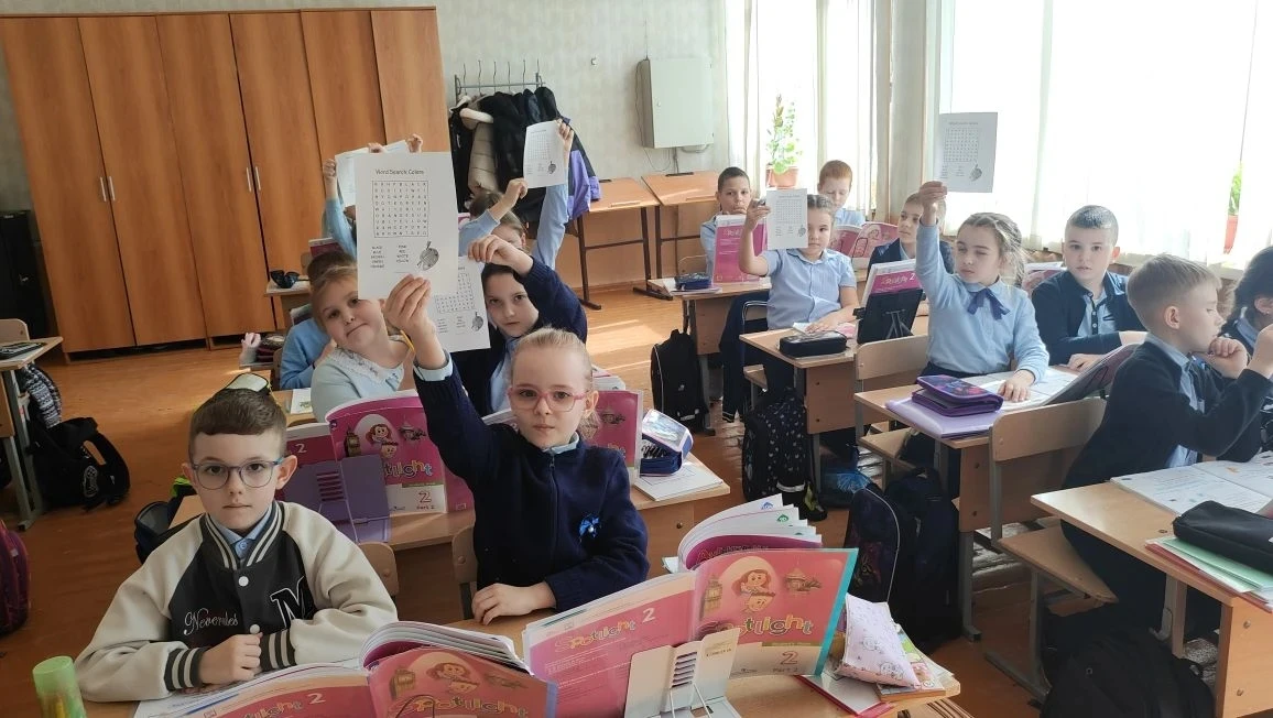 Сегодня неделю иностранного языка открыли учащиеся 2⃣-х классов, приняв участие в «Празднике алфавит