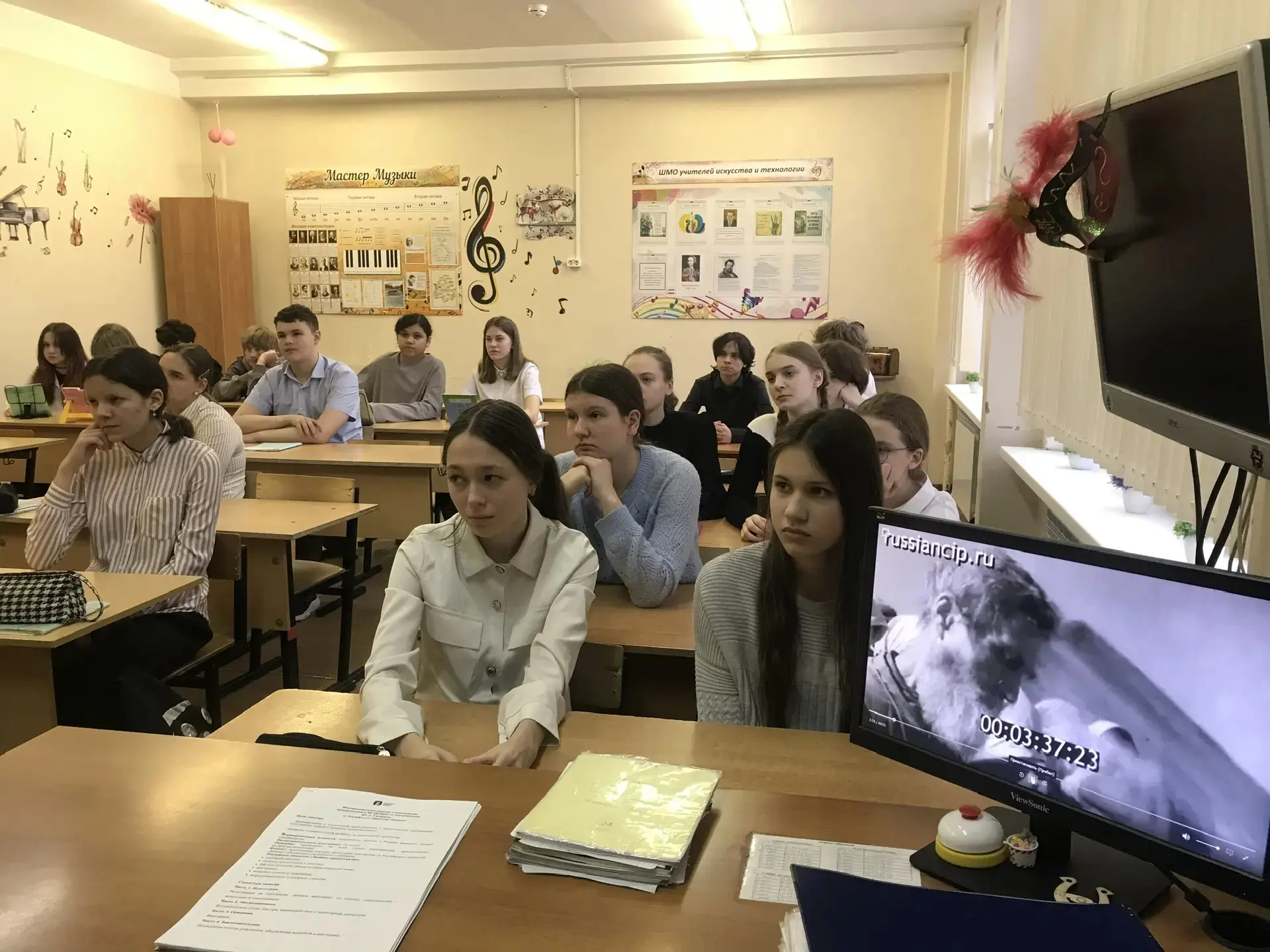Память на все времена: в школе почтили советских граждан, жертв геноцида       В нашей школе прошли 