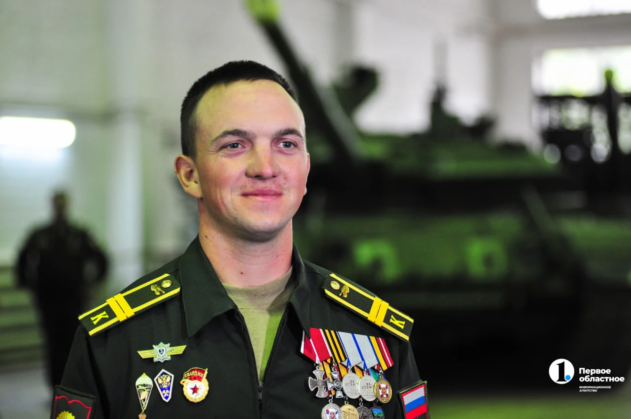 Уроженец Пскова Александр Петров, награждённый орденом Мужества, стал курсантом возрожд...